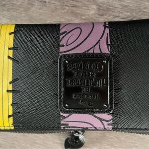Sally Tim Burtons wallet